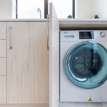 Upper Studio Perfection: 8 Wilmer St. Gem Christchurch Esterno foto